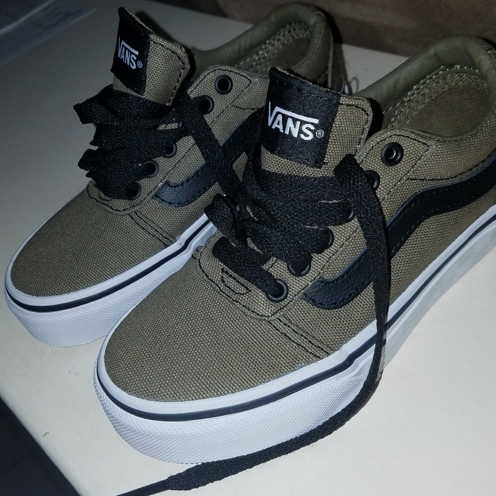 Vans Ward Low Boys' Skate Shoes